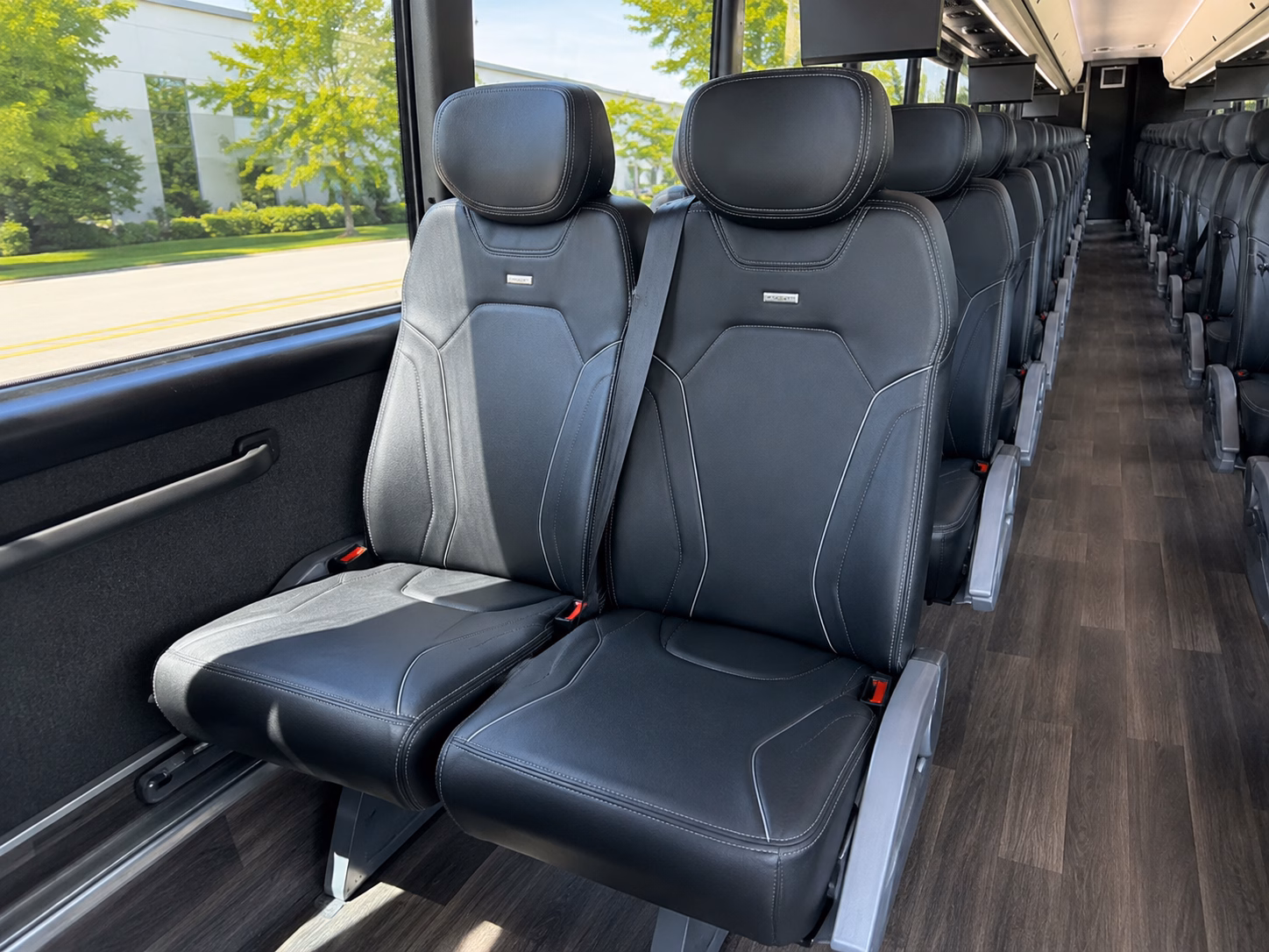college tour charter buses to manhattan university manhattan university and beyond