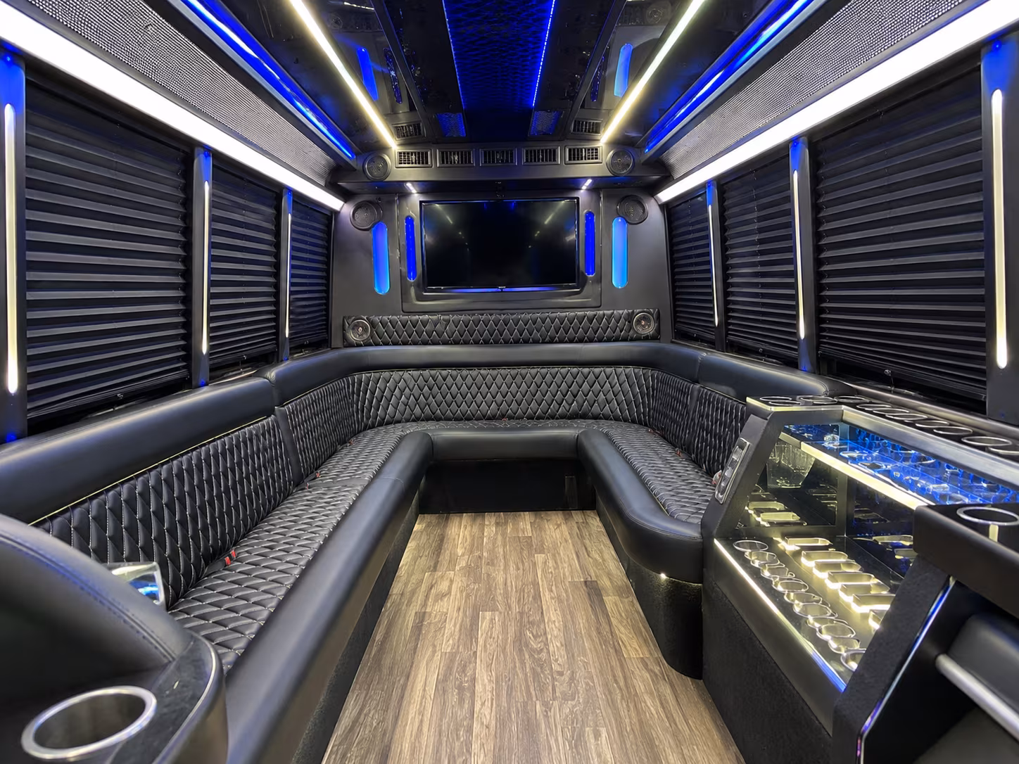 rent a yonkers prom party bus or charter bus today