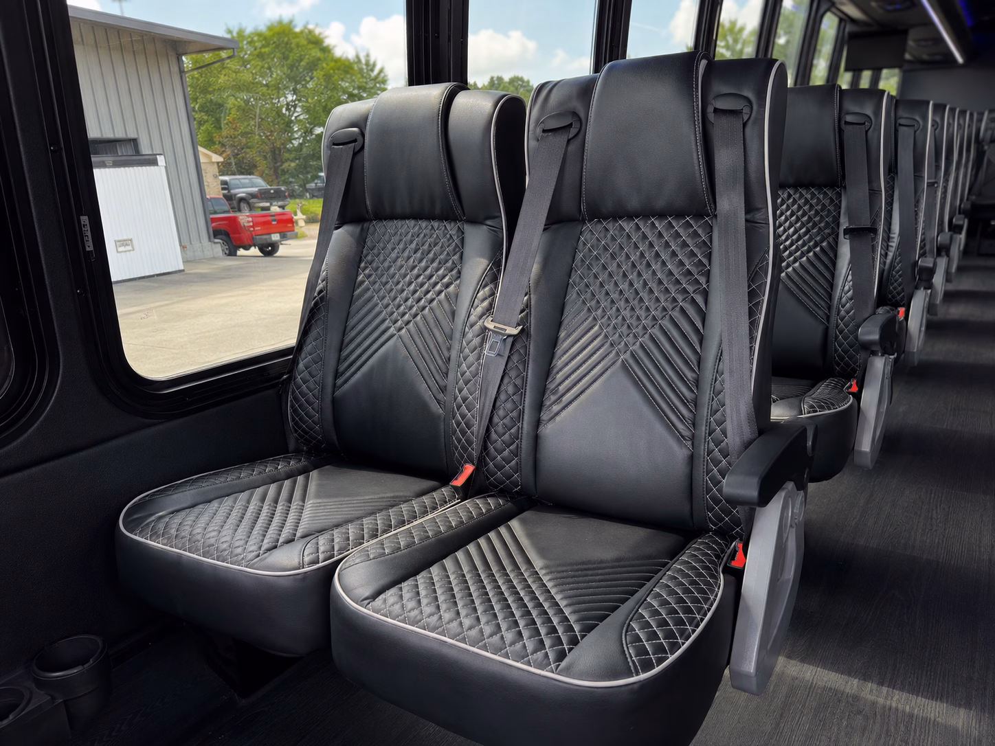 shuttle services for airline crews and airport staff in yonkers